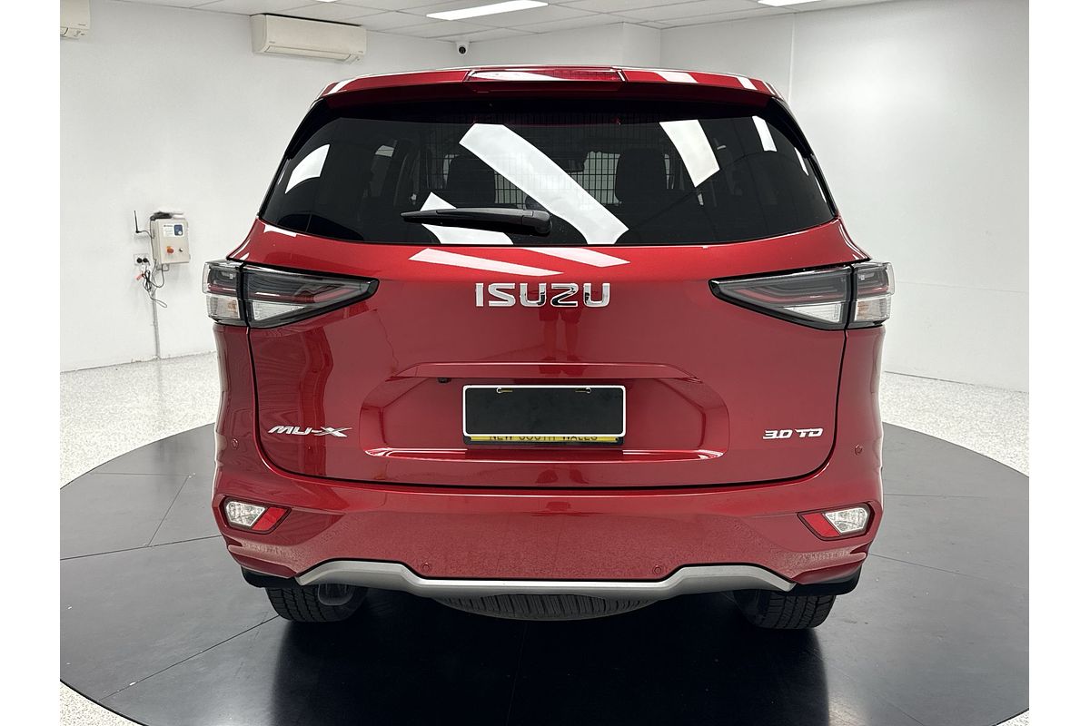 2022 Isuzu MU-X LS-U
