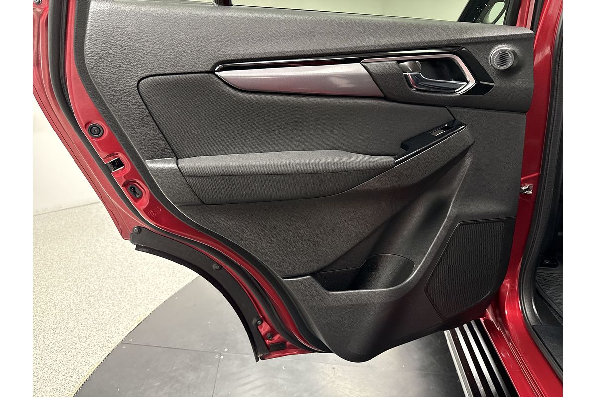 2022 Isuzu MU-X LS-U