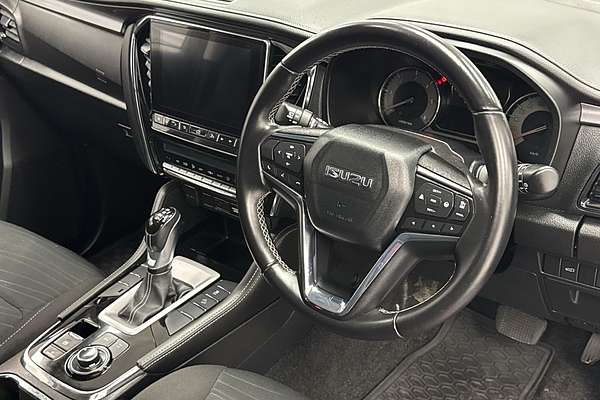 2022 Isuzu MU-X LS-U