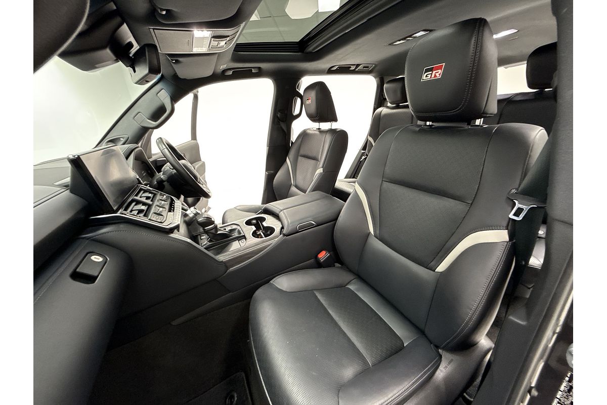 2023 Toyota Landcruiser GR Sport FJA300R