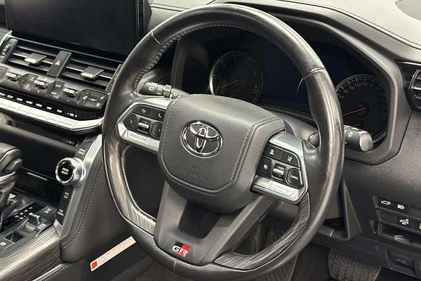 2023 Toyota Landcruiser GR Sport FJA300R