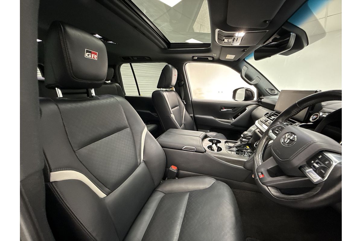 2023 Toyota Landcruiser GR Sport FJA300R