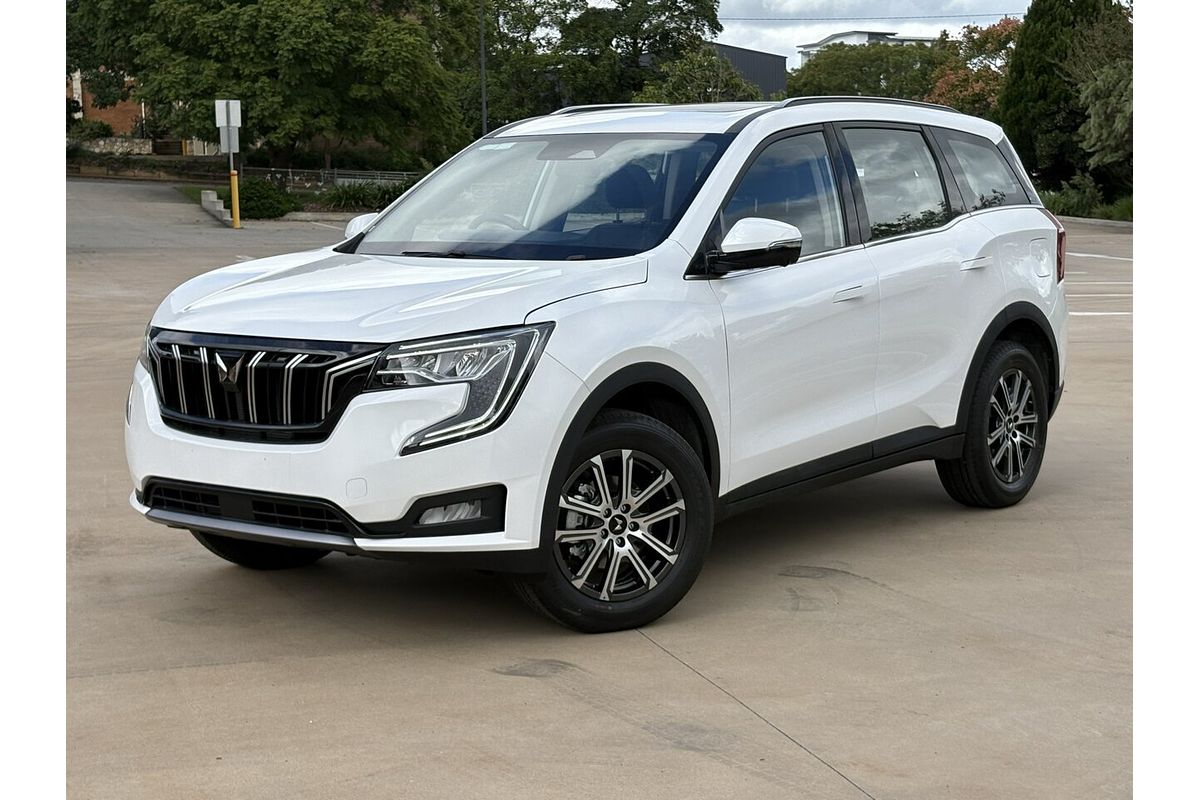 2025 Mahindra XUV700 AX7L MY25