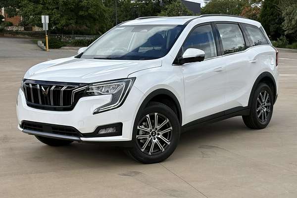 2025 Mahindra XUV700 AX7L MY25