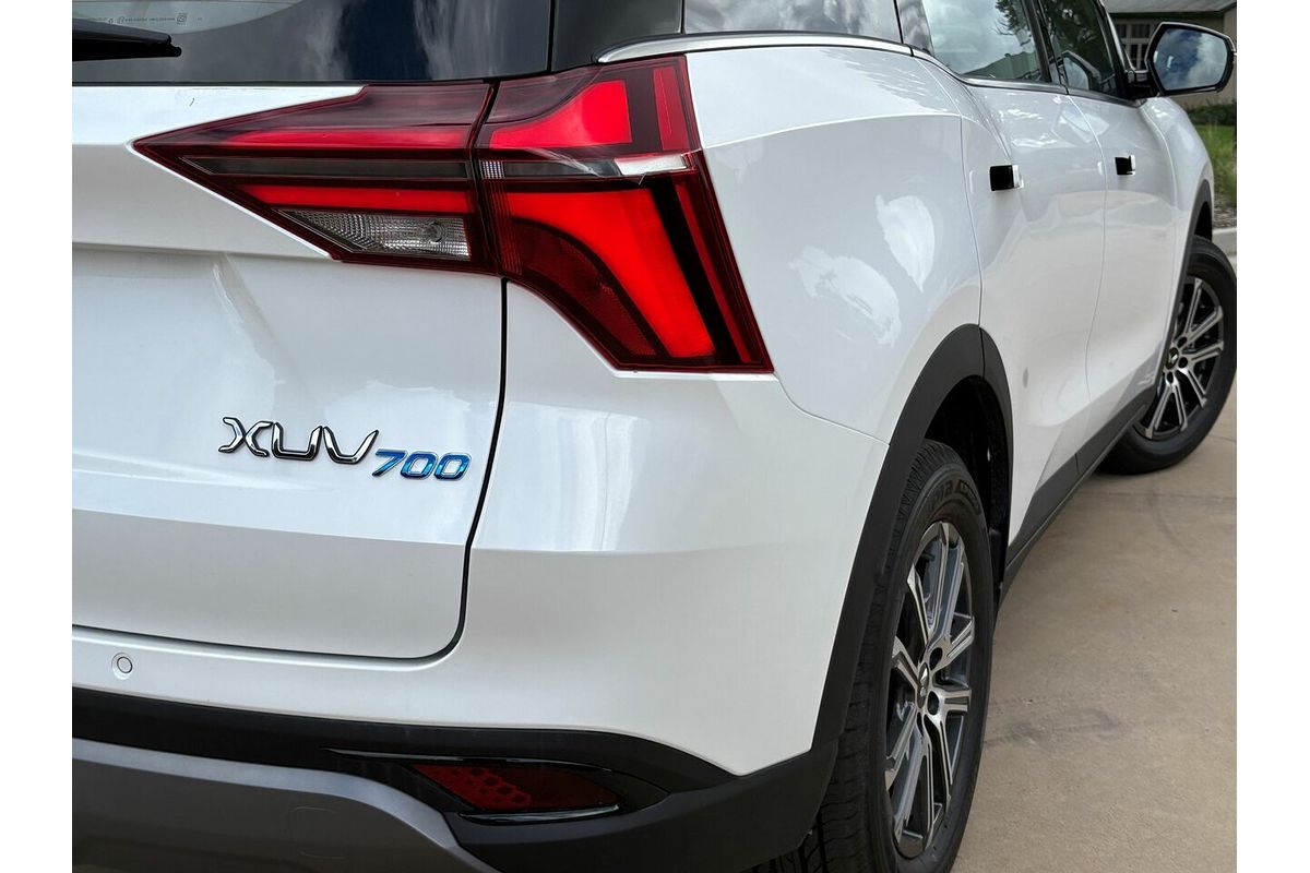 2025 Mahindra XUV700 AX7L MY25