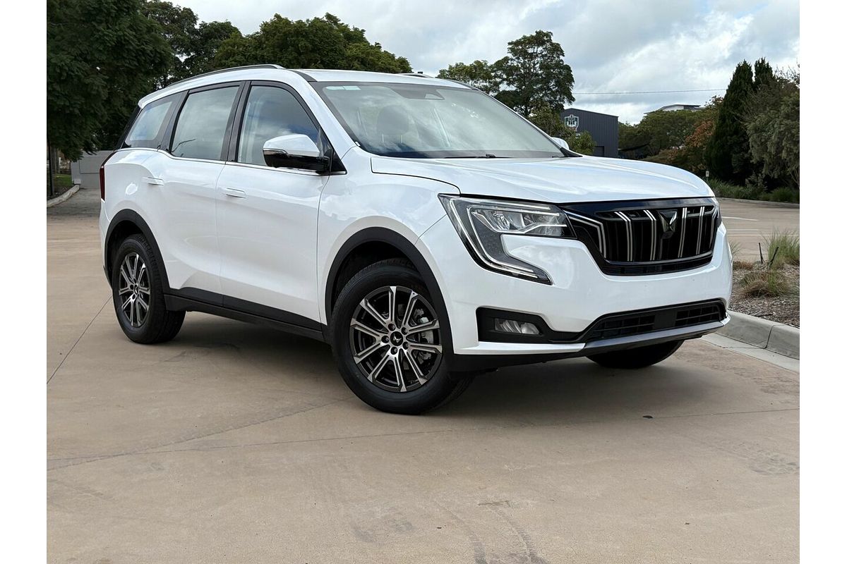 2025 Mahindra XUV700 AX7L MY25