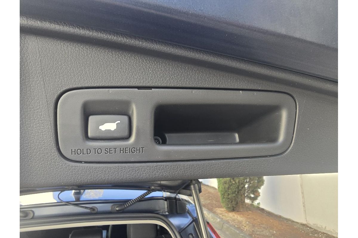 2022 Honda CR-V VTi LX AWD RW
