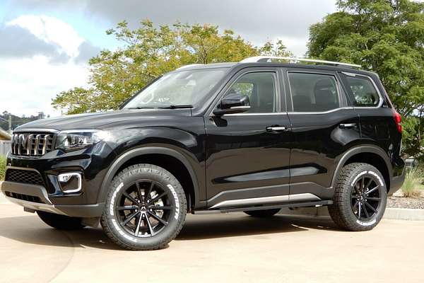 2025 Mahindra Scorpio Z8L
