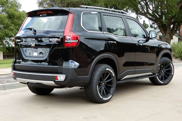 2025 Mahindra Scorpio Z8L