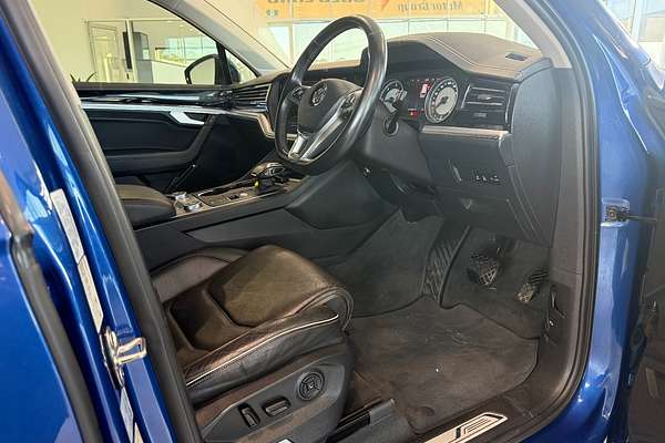 2019 Volkswagen Touareg 190TDI Launch Edition CR