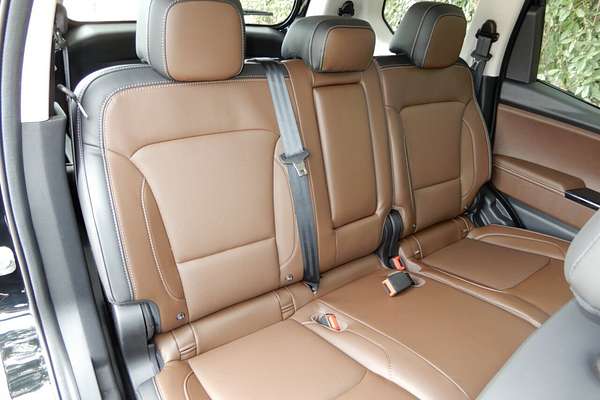 2025 Mahindra Scorpio Z8L