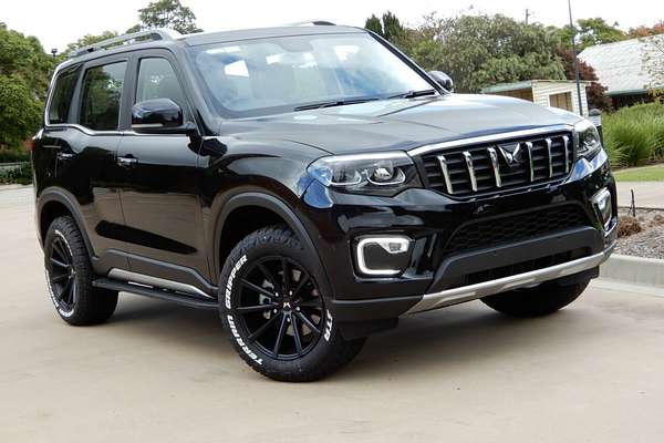 2025 Mahindra Scorpio Z8L