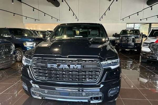 2025 RAM 1500 Limited RamBox DT 4X4 SWB
