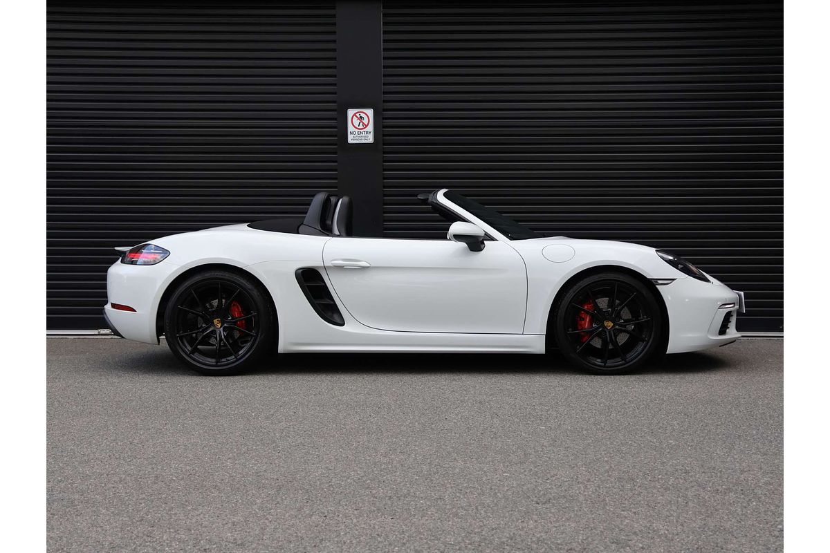 2016 Porsche 718 Boxster S 982