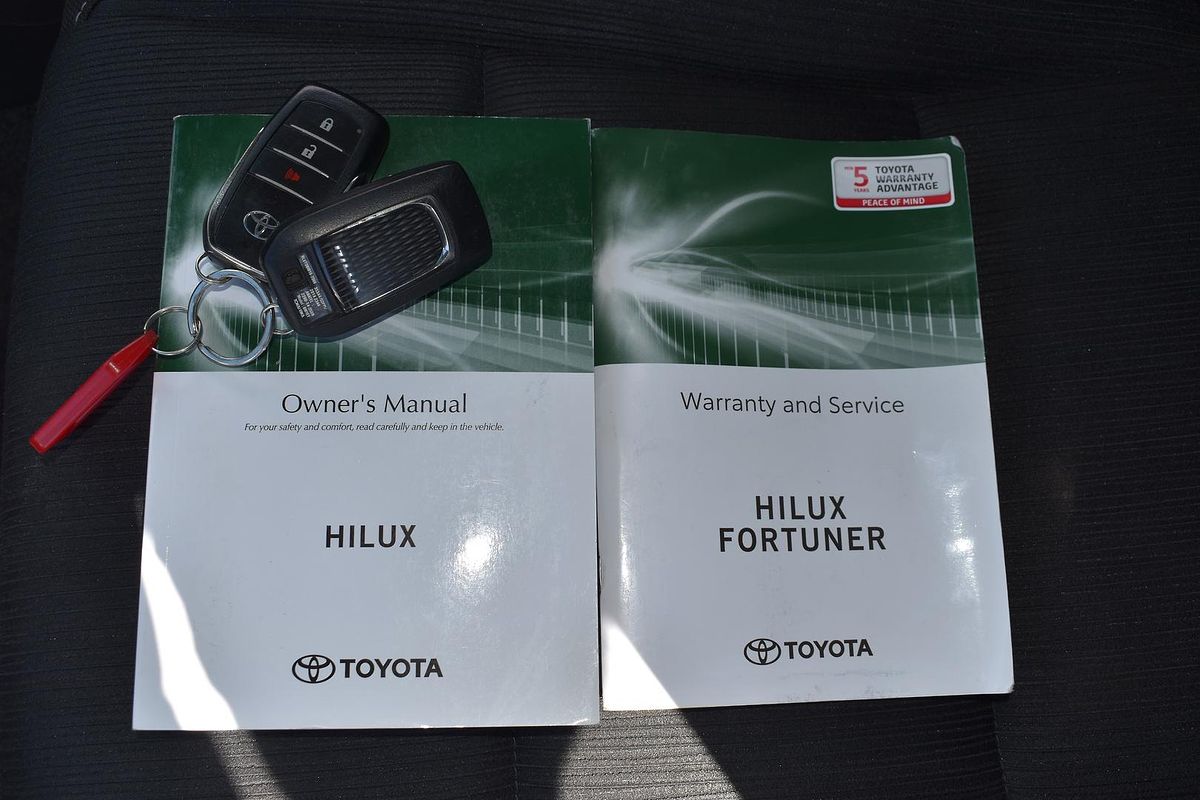 2020 Toyota Hilux SR5 GUN126R 4X4