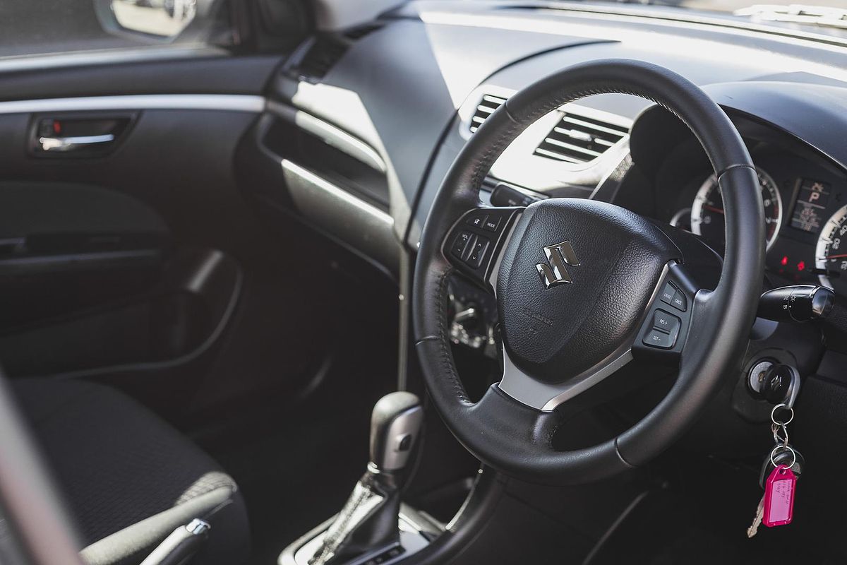 2015 Suzuki Swift GL FZ