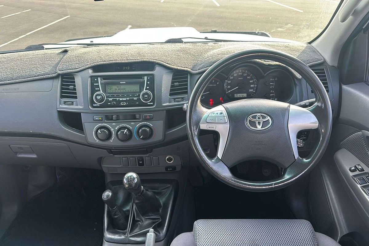 2013 Toyota Hilux SR KUN26R 4X4