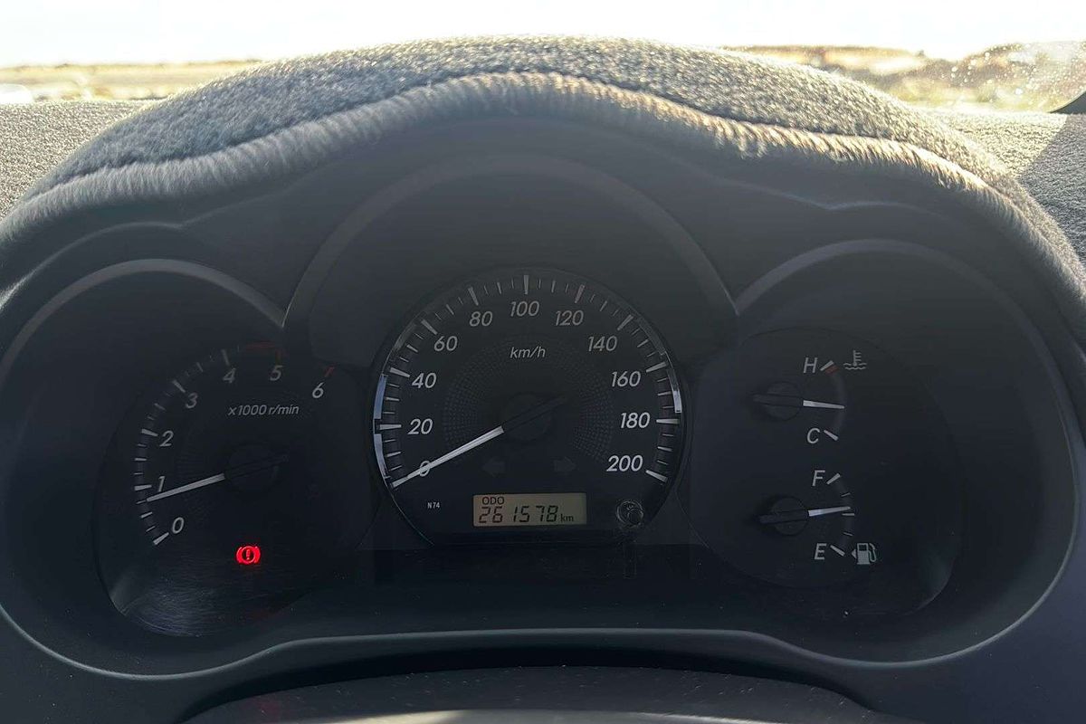 2013 Toyota Hilux SR KUN26R 4X4