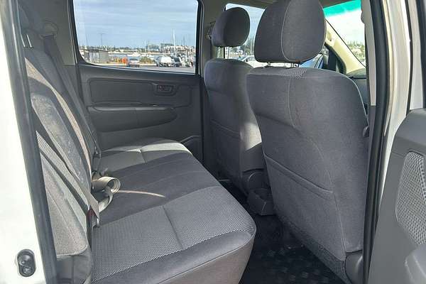 2013 Toyota Hilux SR KUN26R 4X4
