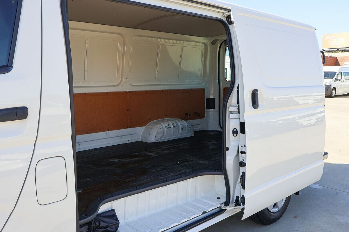 2018 Toyota Hiace KDH201R LWB