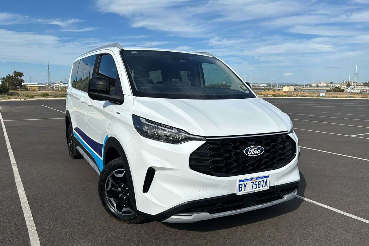 2024 Ford Tourneo Active AV SWB