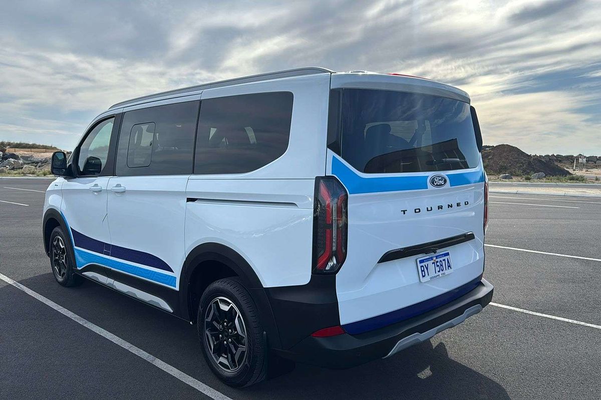 2024 Ford Tourneo Active AV SWB