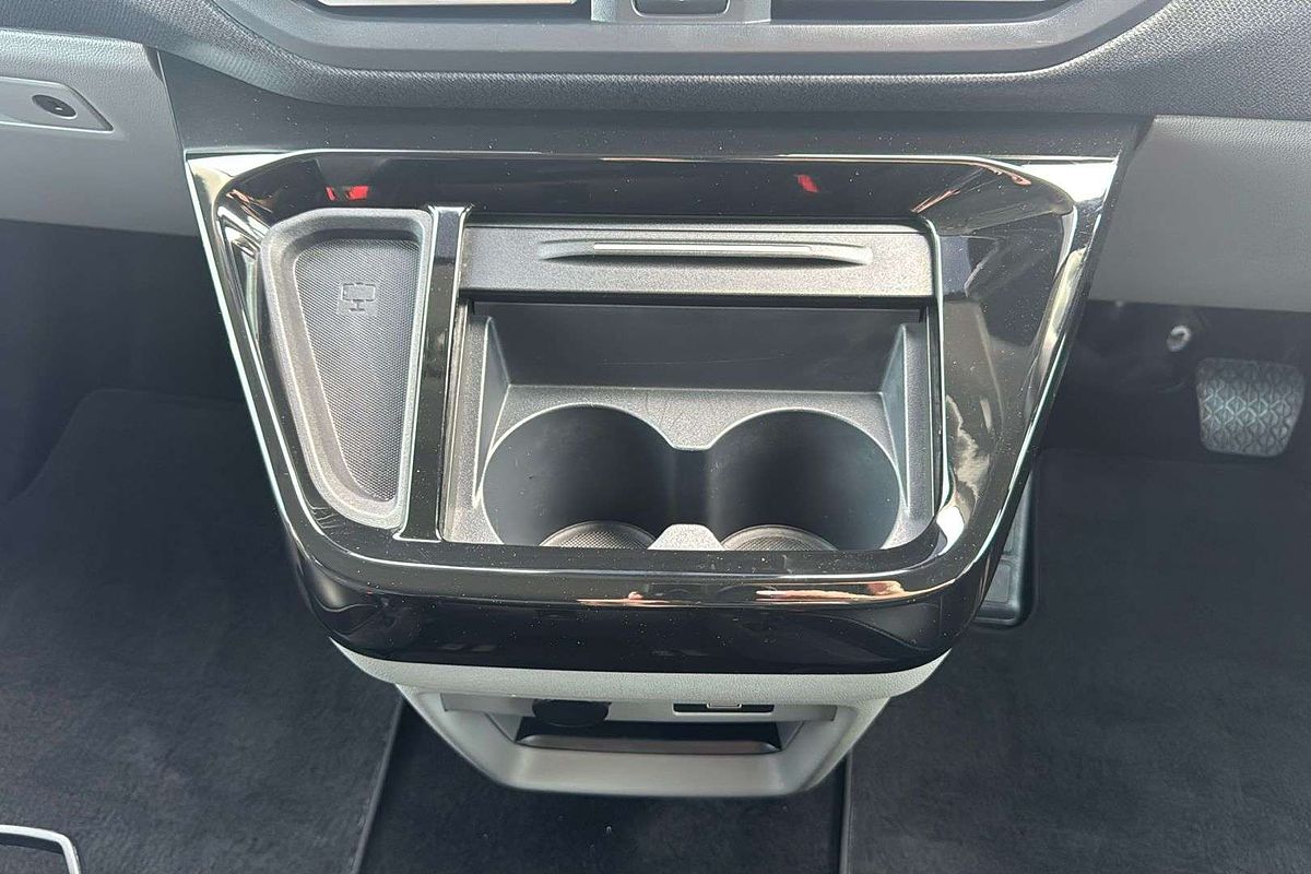 2024 Ford Tourneo Active AV SWB