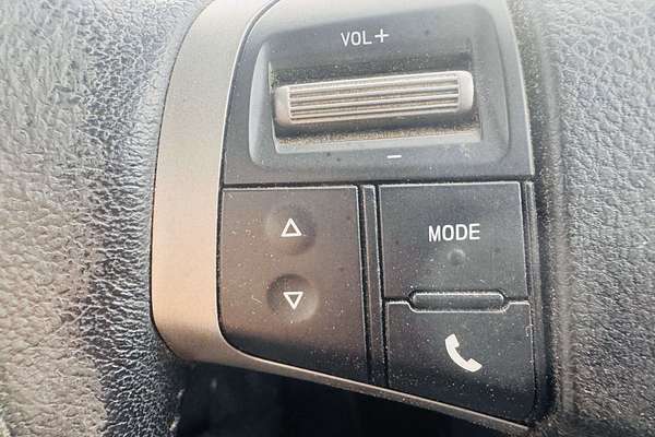2015 Isuzu D-MAX SX High Ride Rear Wheel Drive