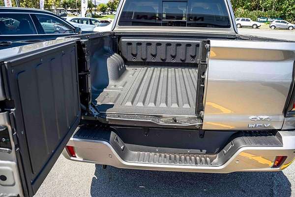 2024 GWM Cannon Alpha Ultra Hybrid P05 4X4