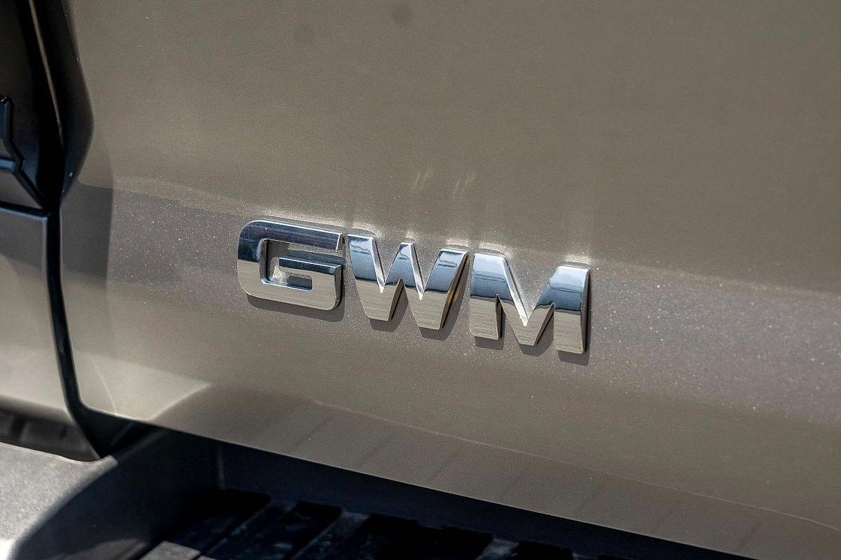 2024 GWM Cannon Alpha Ultra Hybrid P05 4X4