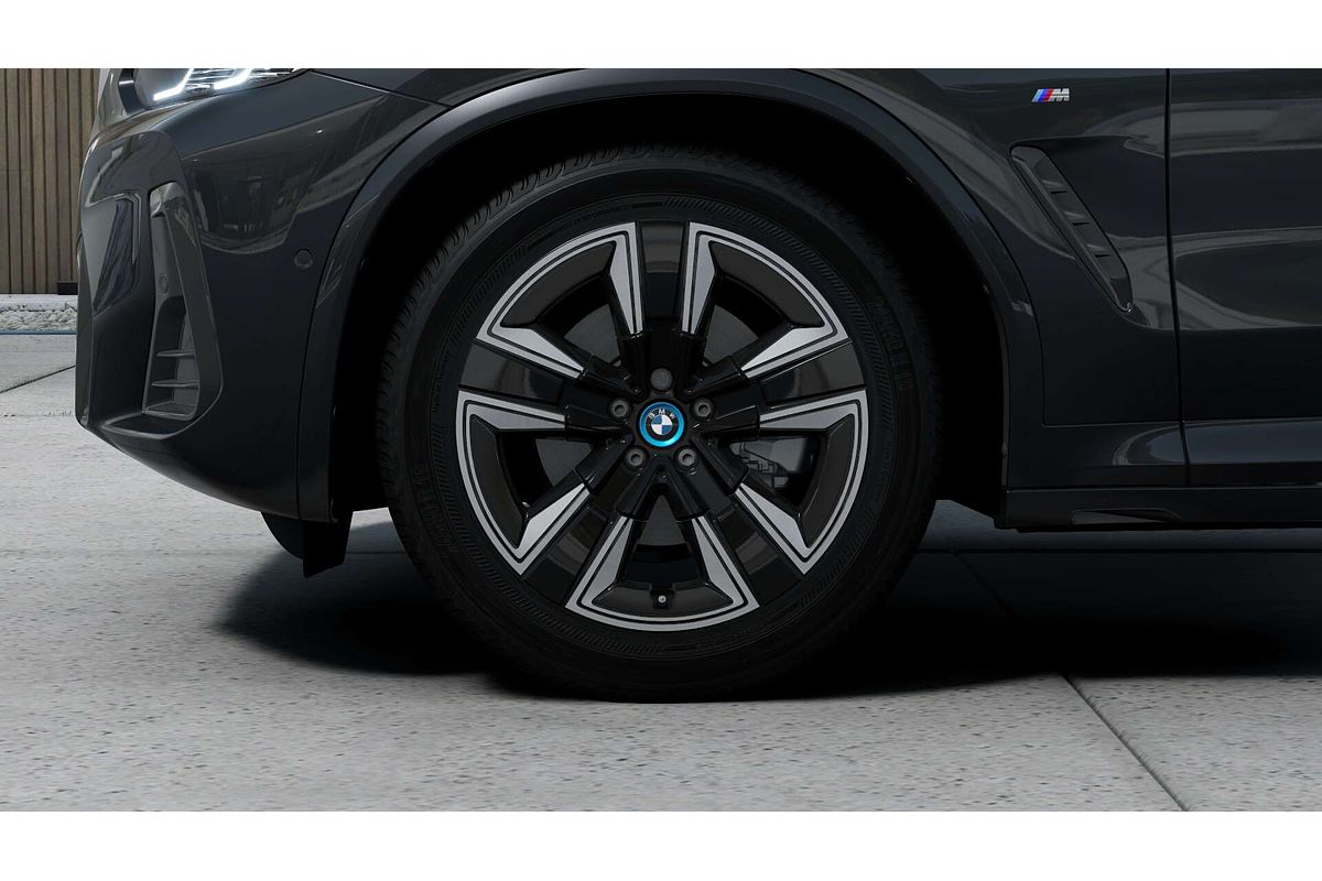 2025 BMW iX3 M Sport G08