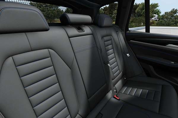 2025 BMW iX3 M Sport G08