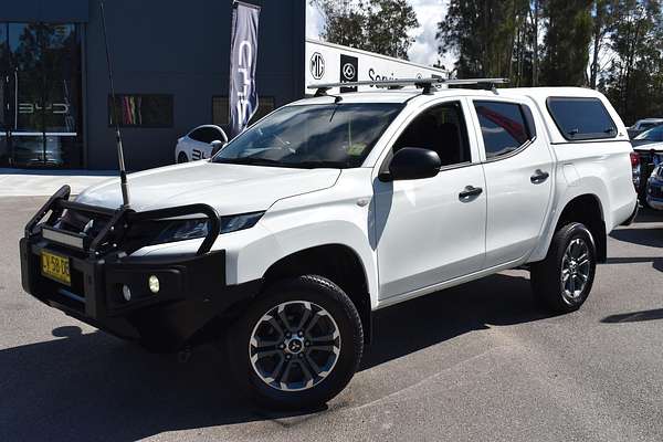 2019 Mitsubishi Triton GLX MR 4X4