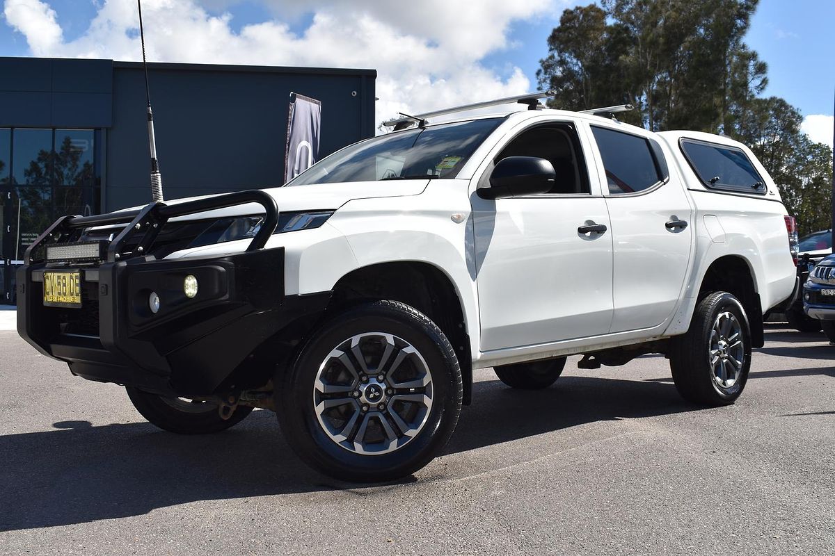 2019 Mitsubishi Triton GLX MR 4X4