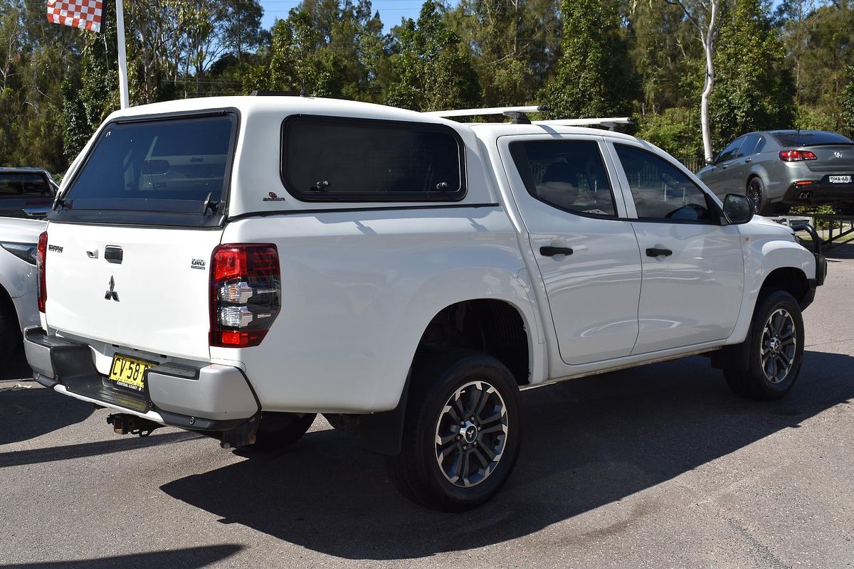 2019 Mitsubishi Triton GLX MR 4X4