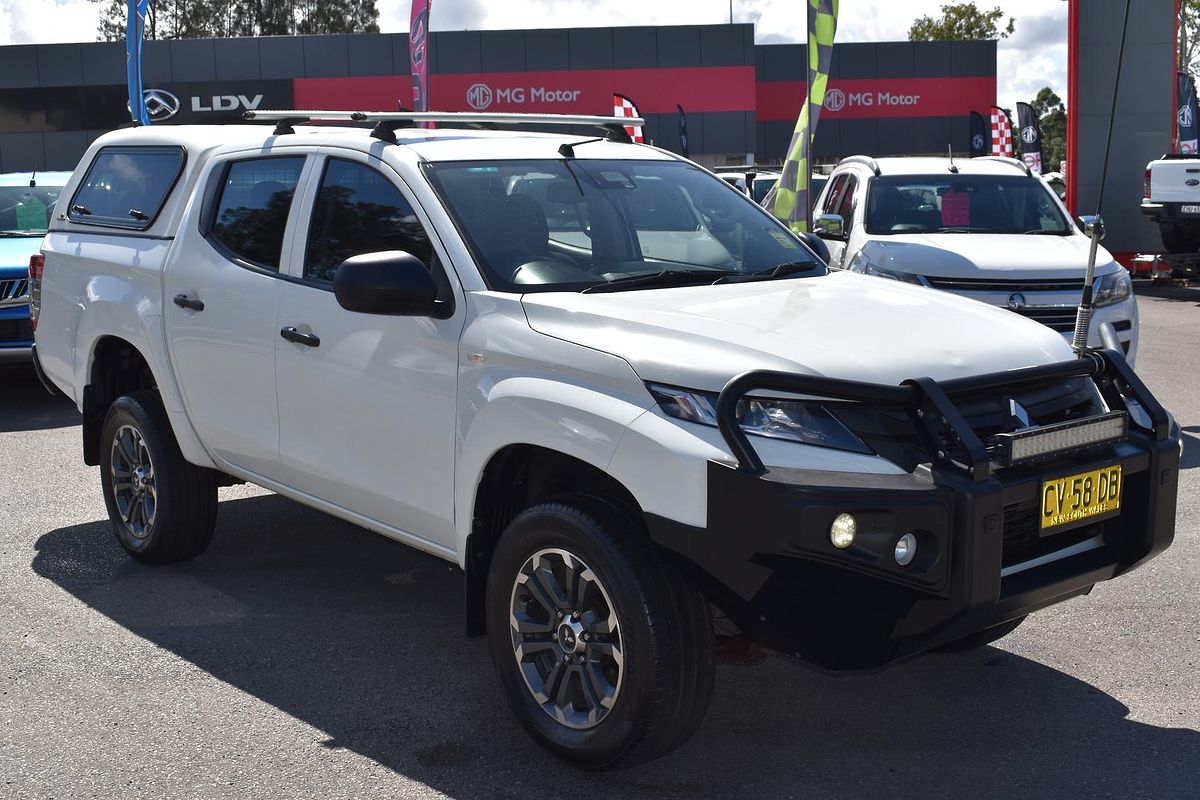 2019 Mitsubishi Triton GLX MR 4X4