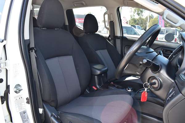 2019 Mitsubishi Triton GLX MR 4X4