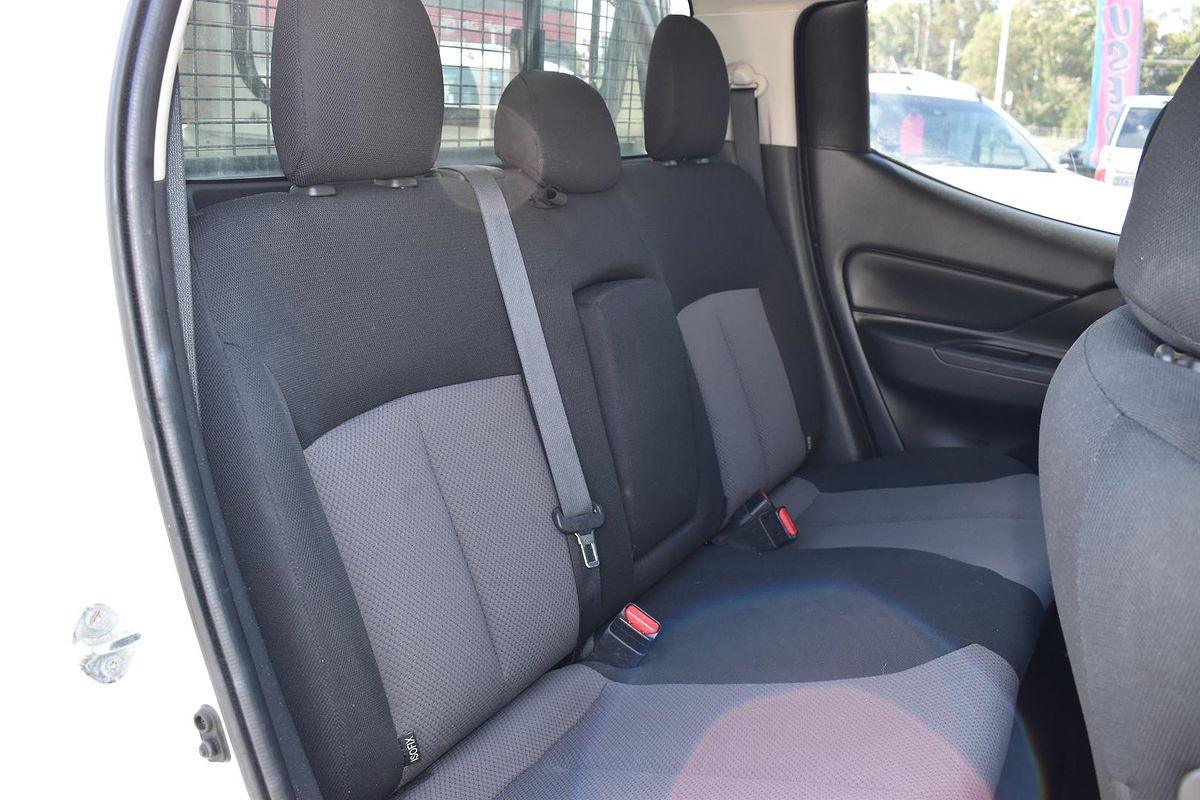 2019 Mitsubishi Triton GLX MR 4X4