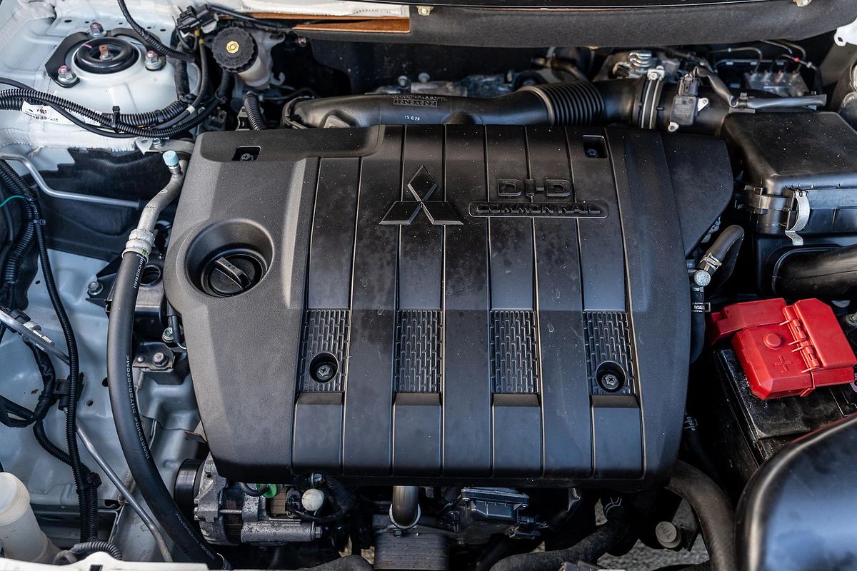 2019 Mitsubishi Outlander LS ZL