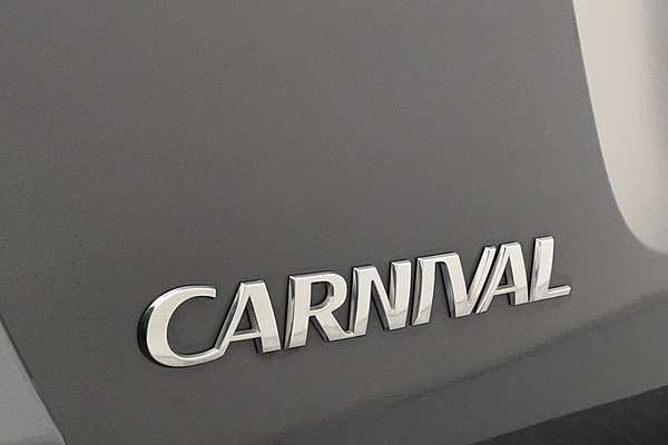 2017 Kia Carnival S YP
