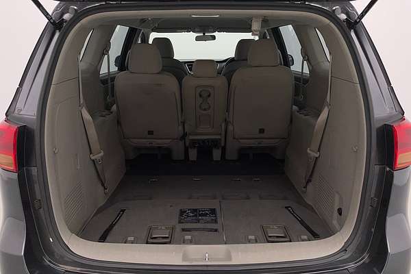 2017 Kia Carnival S YP