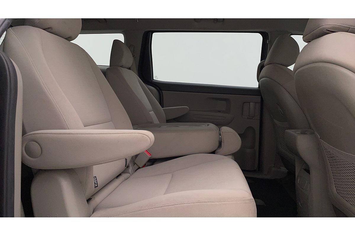 2017 Kia Carnival S YP