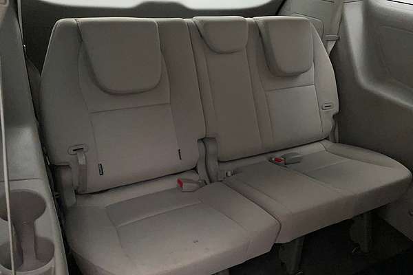 2017 Kia Carnival S YP