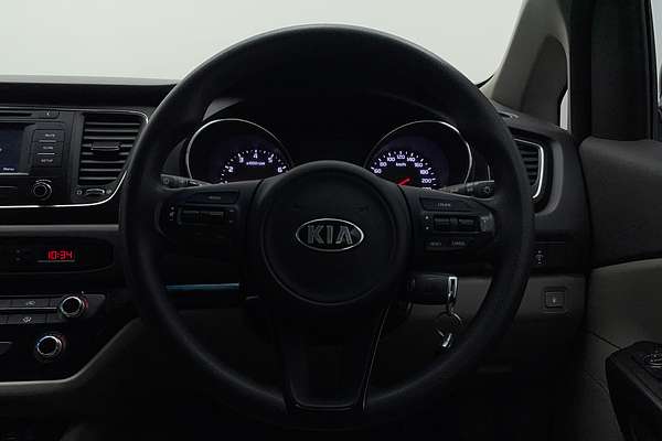 2017 Kia Carnival S YP