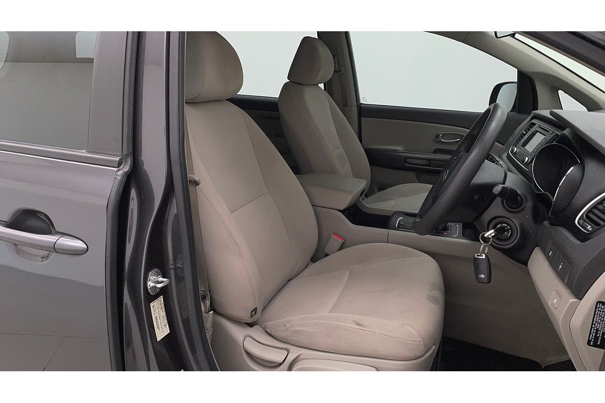 2017 Kia Carnival S YP