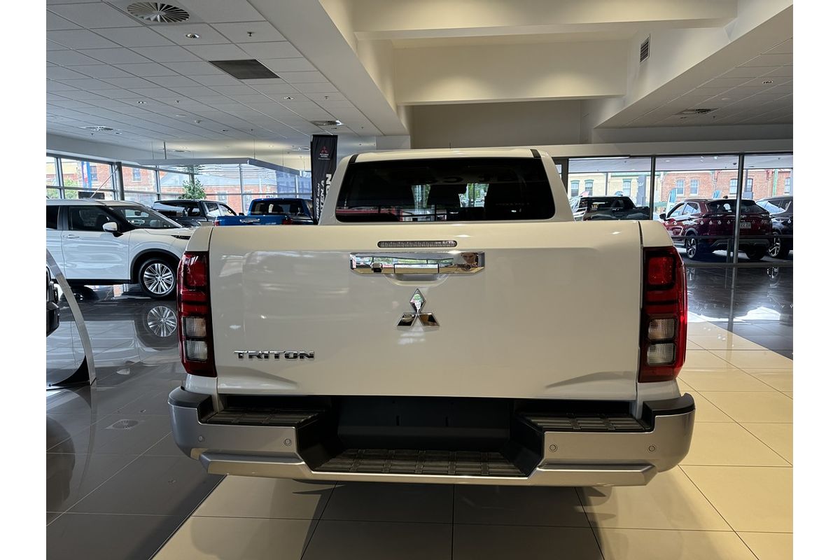 2024 Mitsubishi MV Triton GLS 2.4L D 6A/T 4X4 DC PU