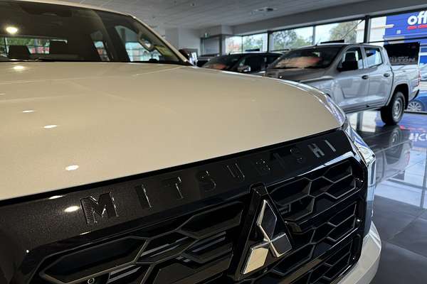2024 Mitsubishi Triton GLS MV 4X4