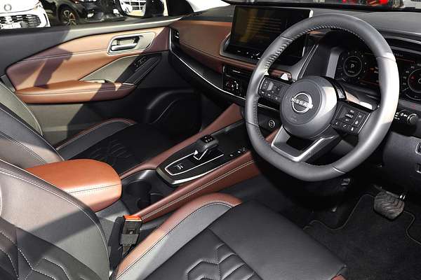 2025 Nissan QASHQAI Ti J12