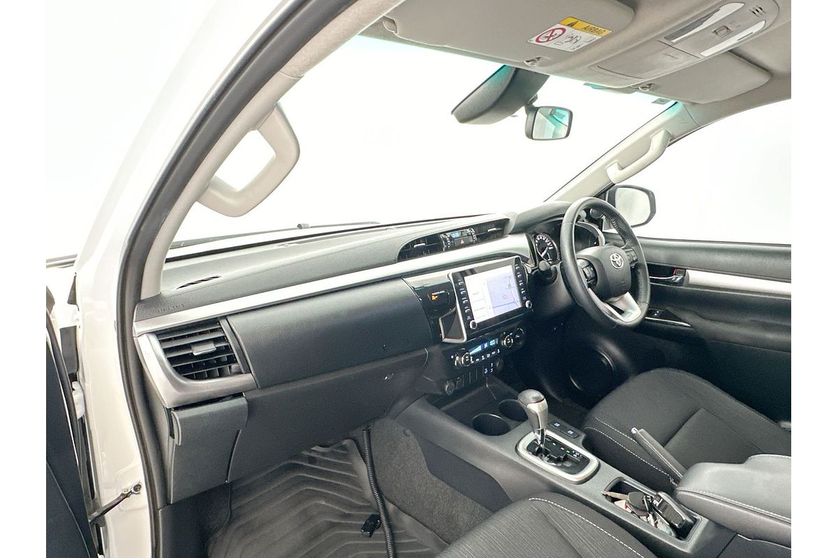 2020 Toyota Hilux SR5 GUN126R 4X4
