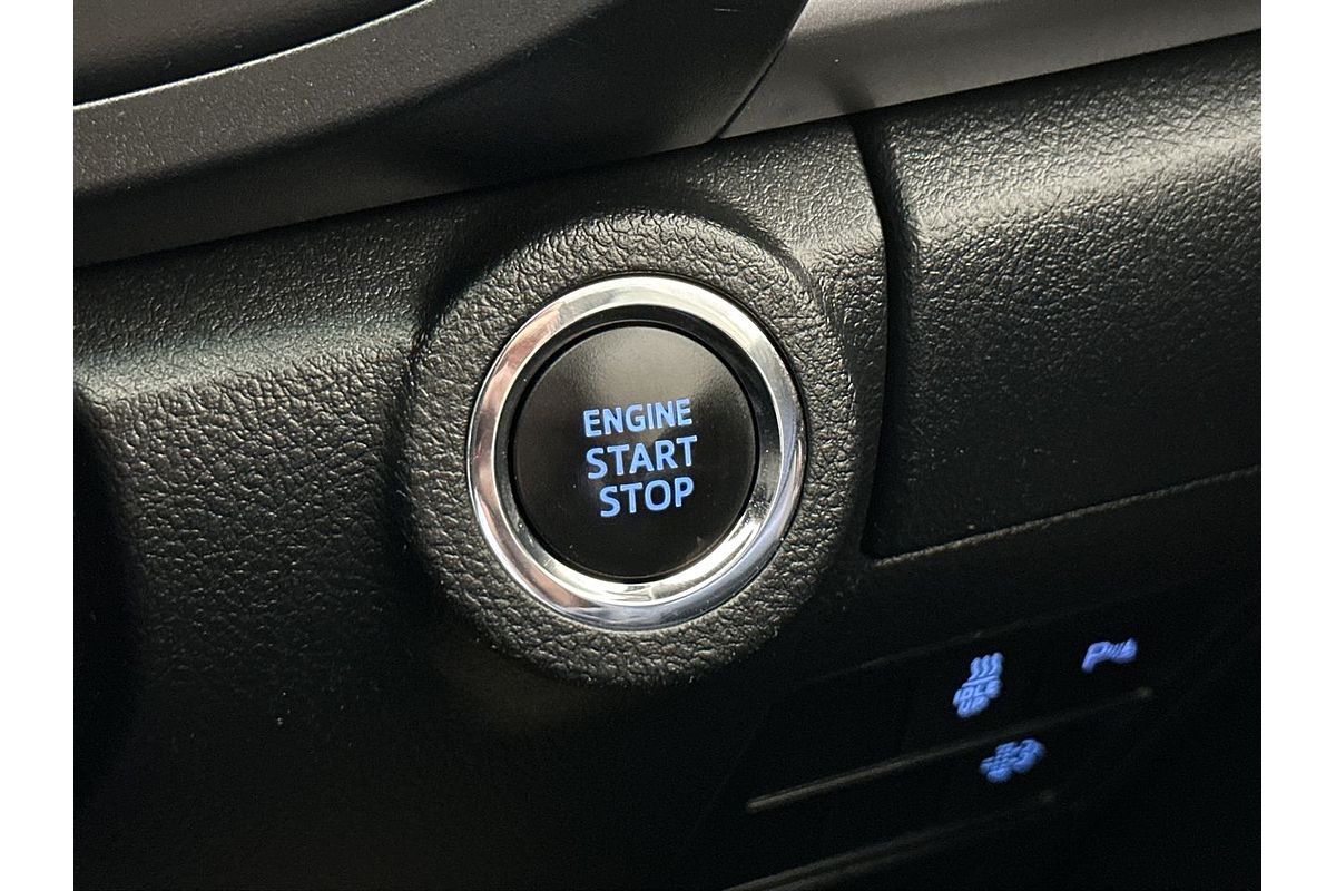2020 Toyota Hilux SR5 GUN126R 4X4
